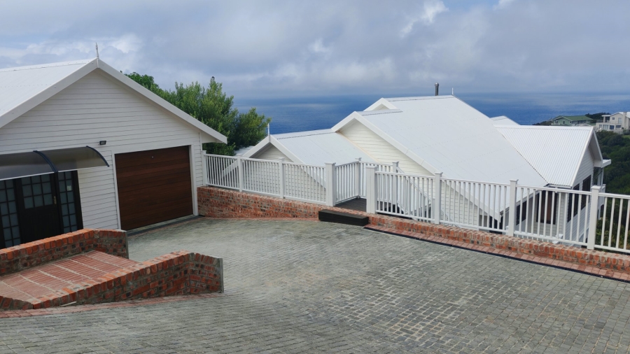 3 Bedroom Property for Sale in Herolds Bay Western Cape
